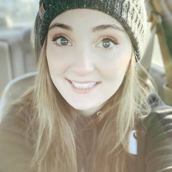 Meet your Posher, Tara - Picture 1 of 1